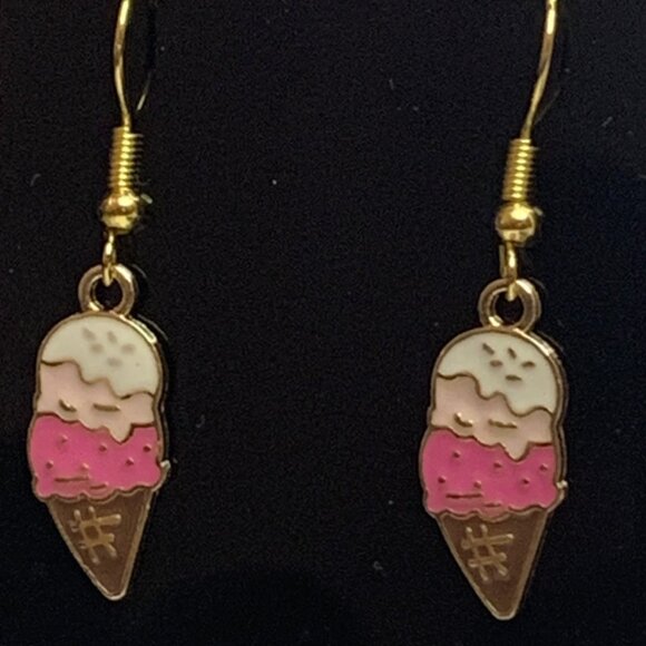 Ice Cream Cone, Ice Cream Earring, Funny Food Earring, Silly Earring, Gift Idea - Picture 3 of 5